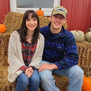 Meet your Posher, Damion